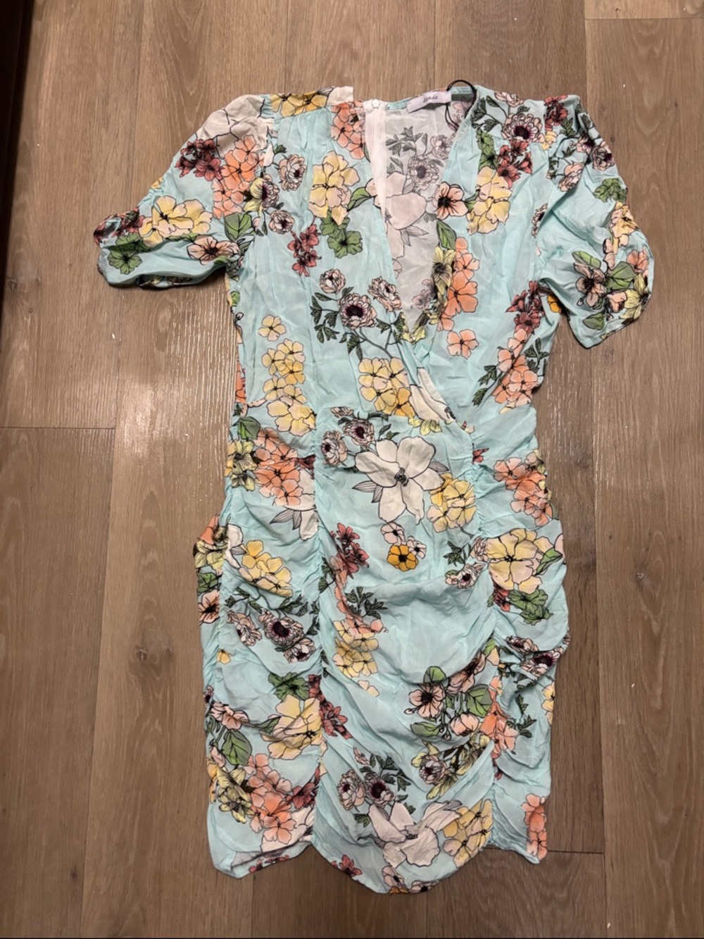 Light‎ Blue Floral Wrap-Style Midi Dress